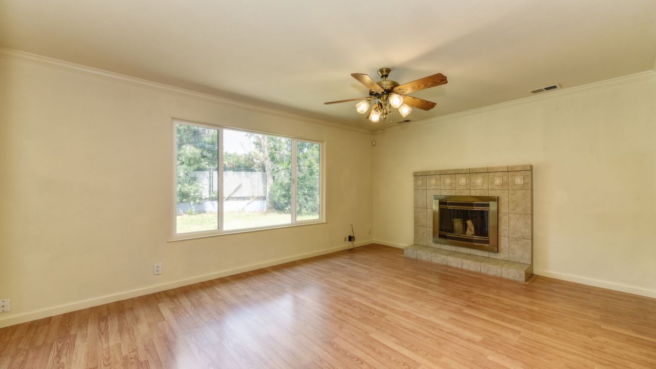 6028 Green Glen Way, Sacramento, CA, 95842 Scene 2