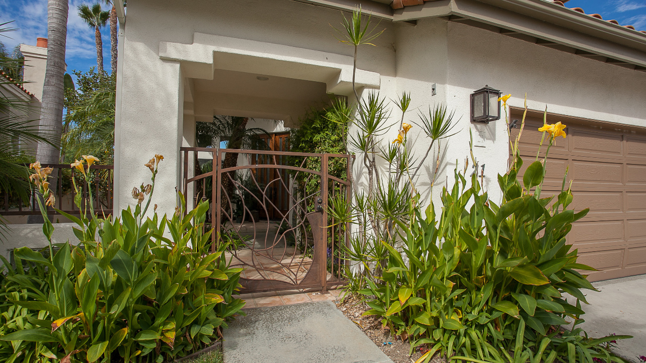 Gated Courtyard