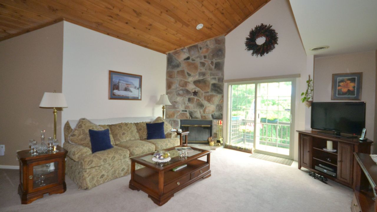 321 Green Meadow Ln, Horsham, PA, 19044 Scene 2