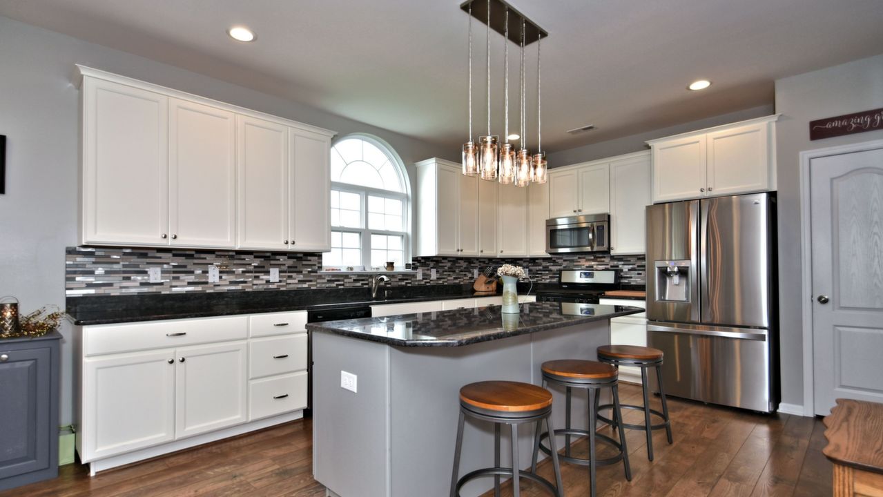 1976 Canyon Creek Rd, Gilbertsville, PA, 19525 Scene 2