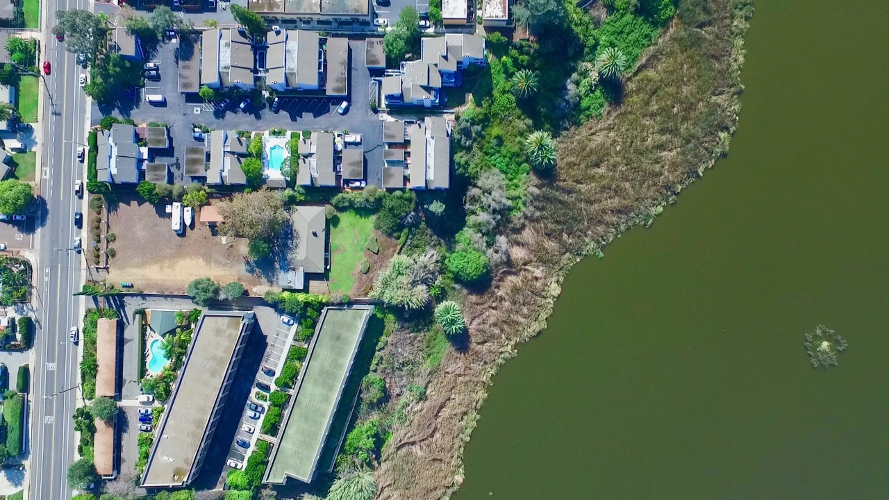 2499 Jefferson St., Carlsbad, CA, 92008 Scene 4