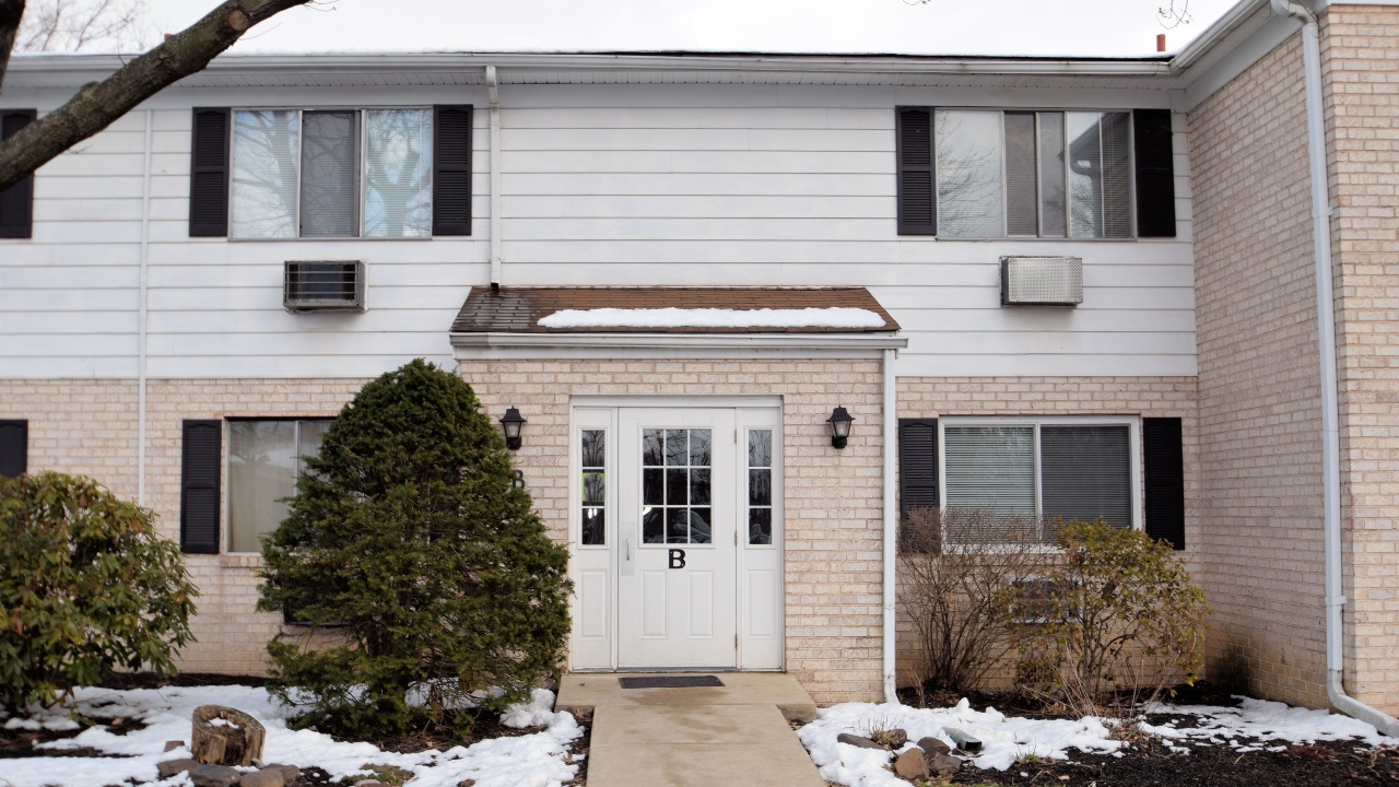 26 Park Ave Unit #B27, Chalfont, PA, 18914 Scene 1