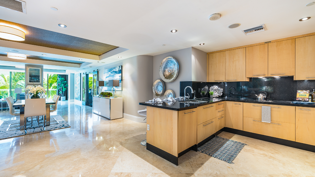 Coconut-Grove-Residences-#105-02