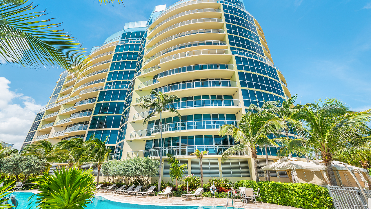 Coconut-Grove-Residences-#105-01