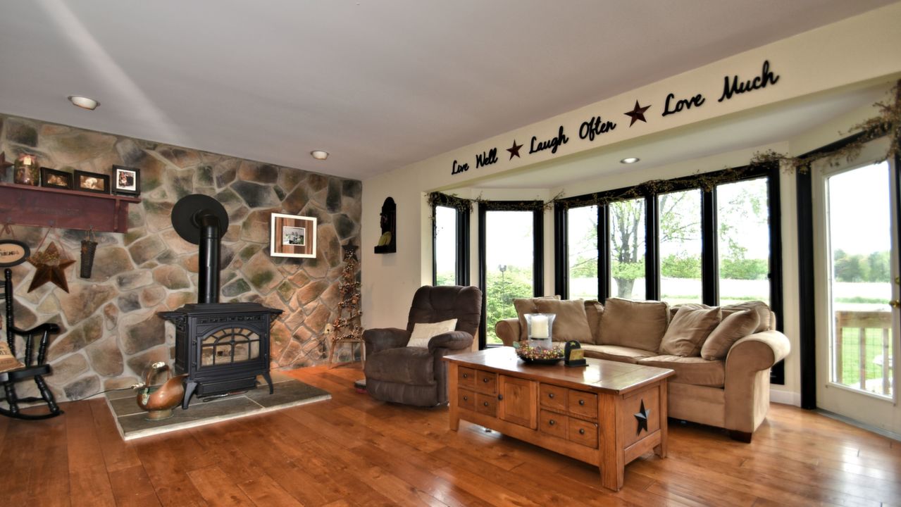 3183 Fennel Rd, Pennsburg, PA, 18073 Scene 2