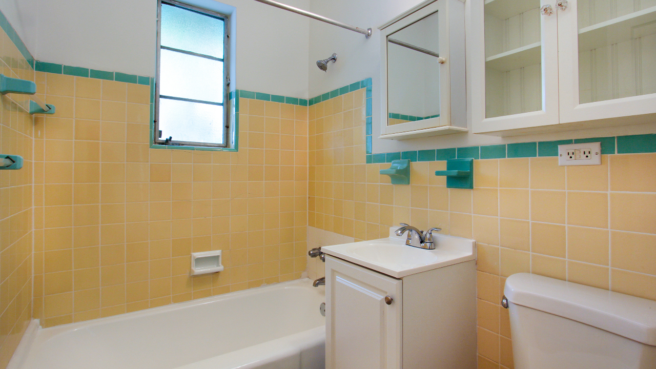 1520-Euclid-Ave-#10-11