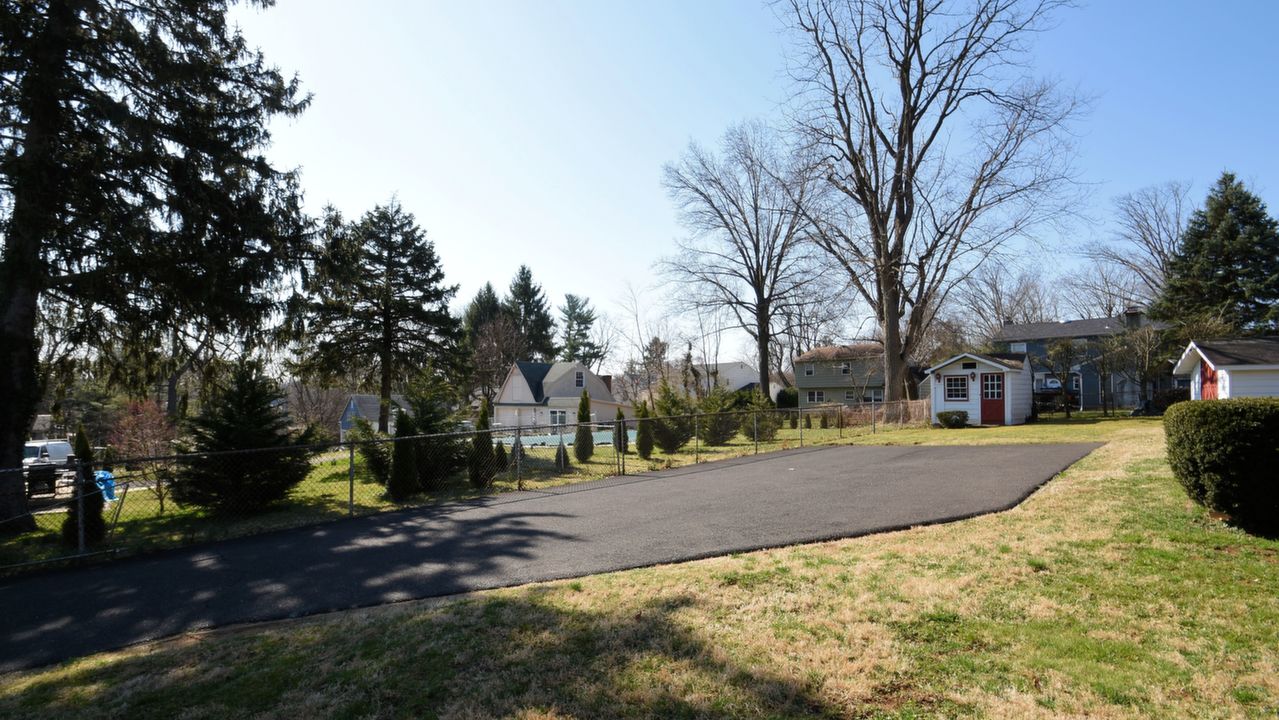 342 W Glenside Ave, Glenside, PA, 19038 Scene 4