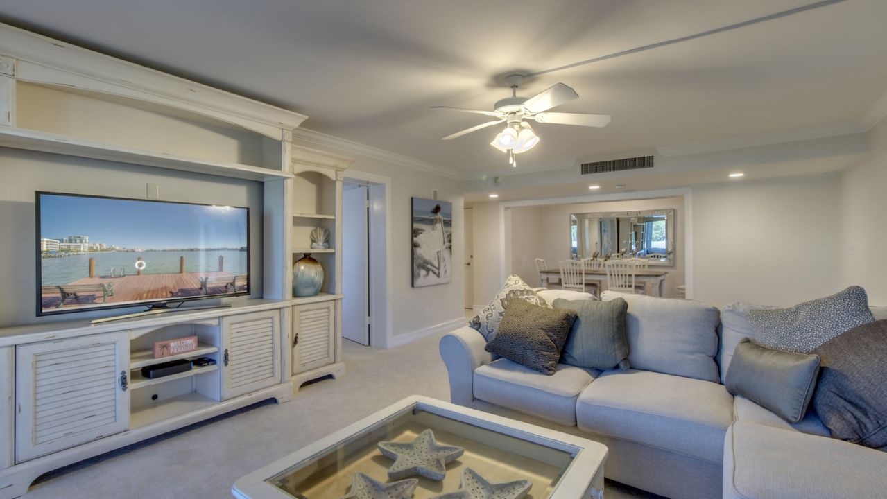 3410 Gulf Shore Dr, Naples, FL, 34103 Scene 3