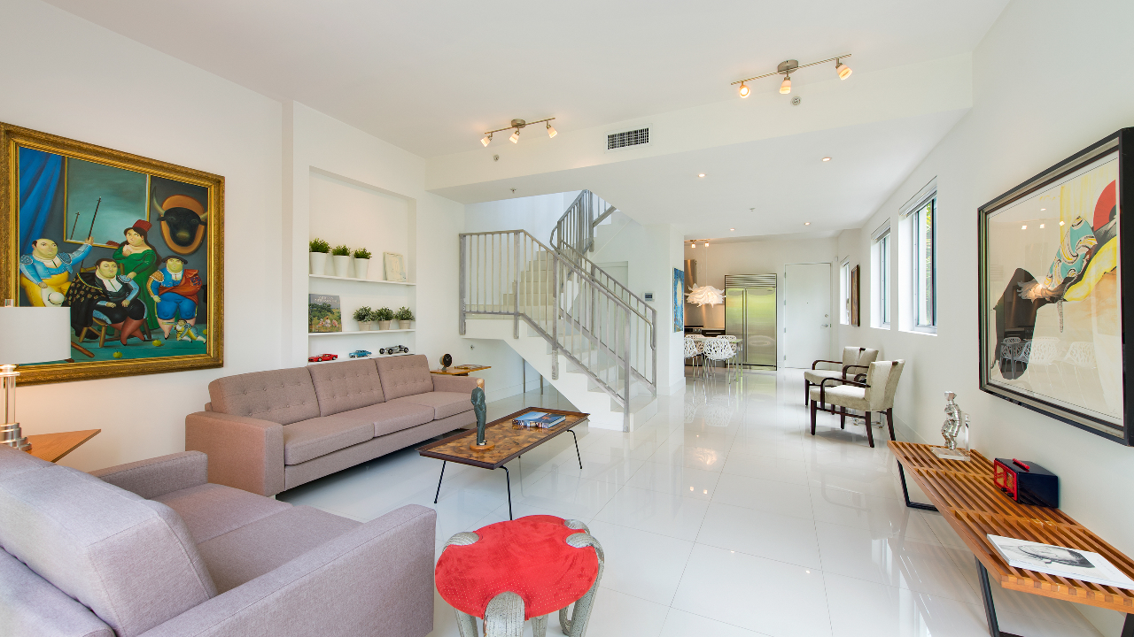 1027-Michigan-Ave-#4-03