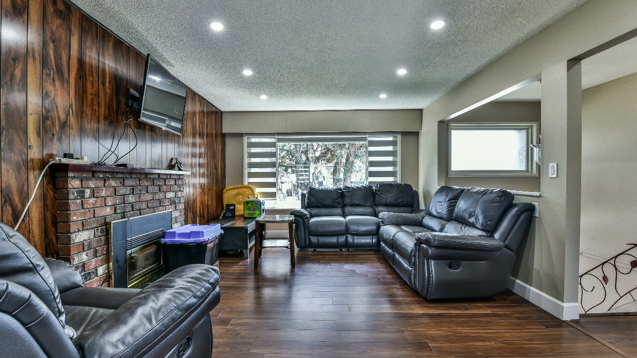 11935 92A Ave, Delta, BC, V4C 3N3 Scene 4