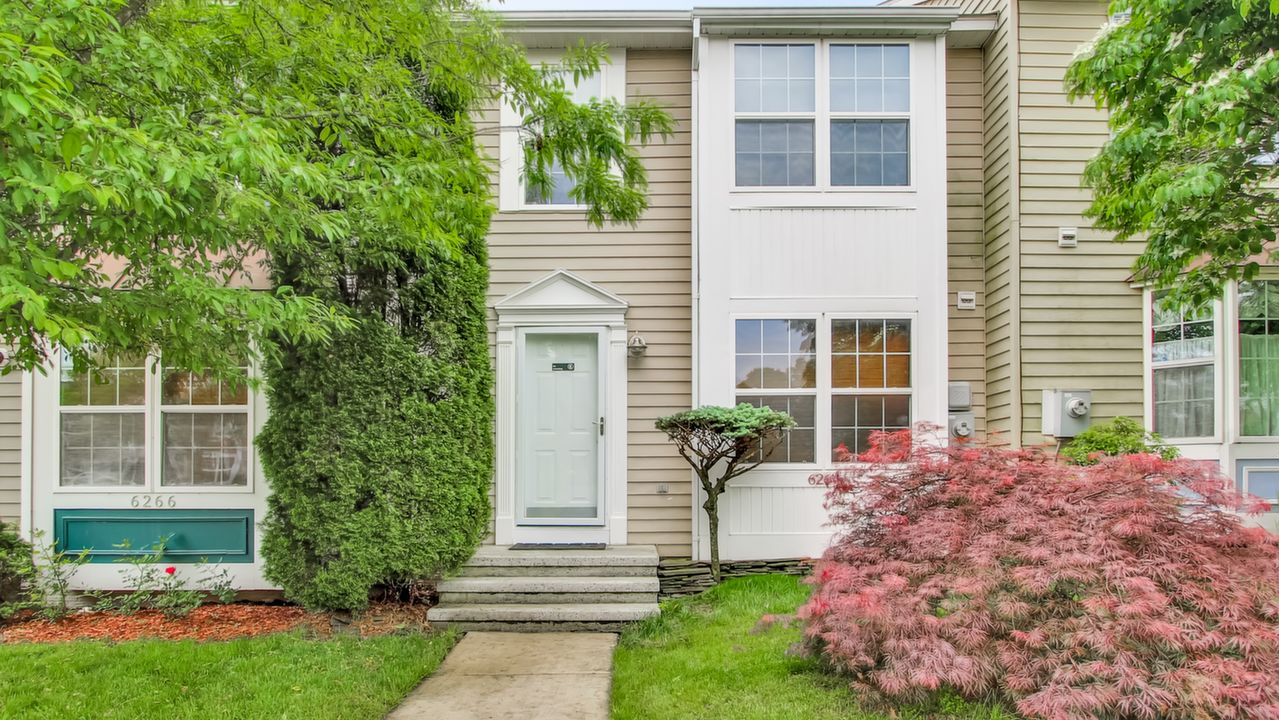 6264 Meadowcroft Road-1