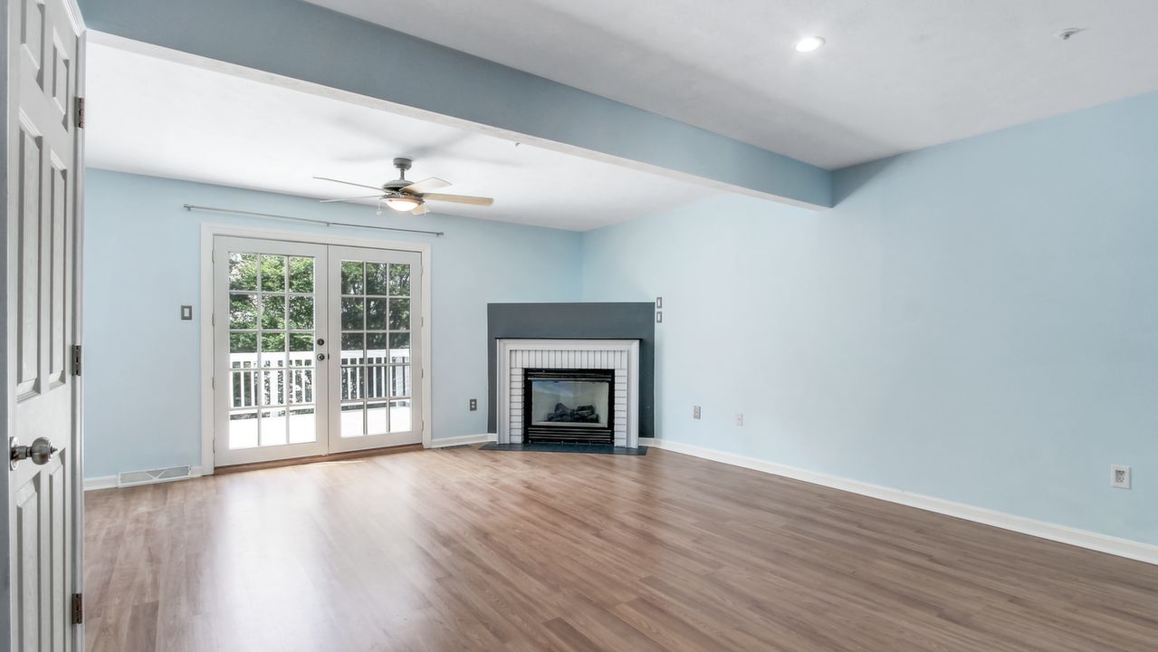 6264 Meadowcroft Road-3