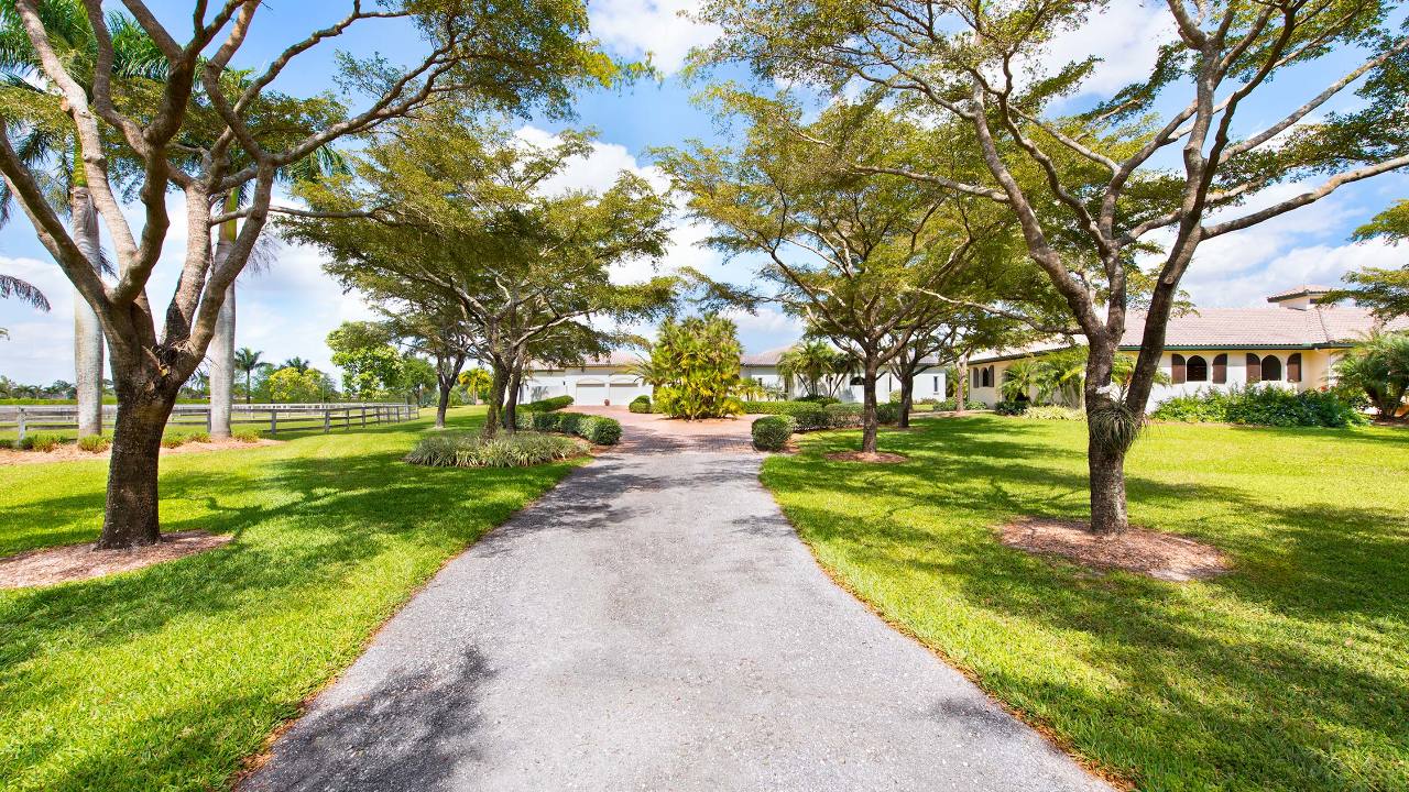 13075-57th-Place-South-02