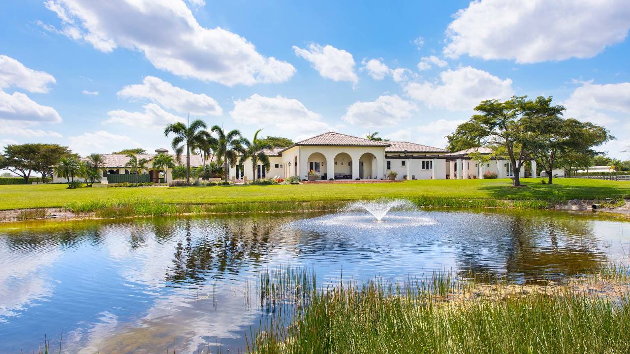 13075-57th-Place-South-01