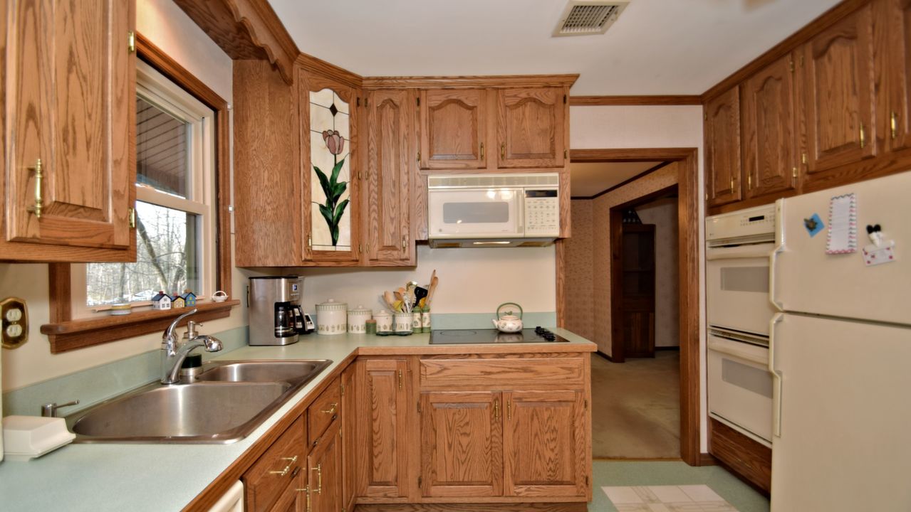 1618 Woodland Rd, Green Lane, PA, 18054 Scene 2