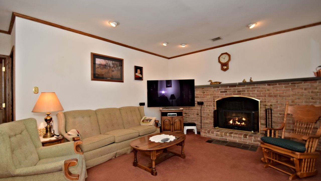 1618 Woodland Rd, Green Lane, PA, 18054 Scene 3