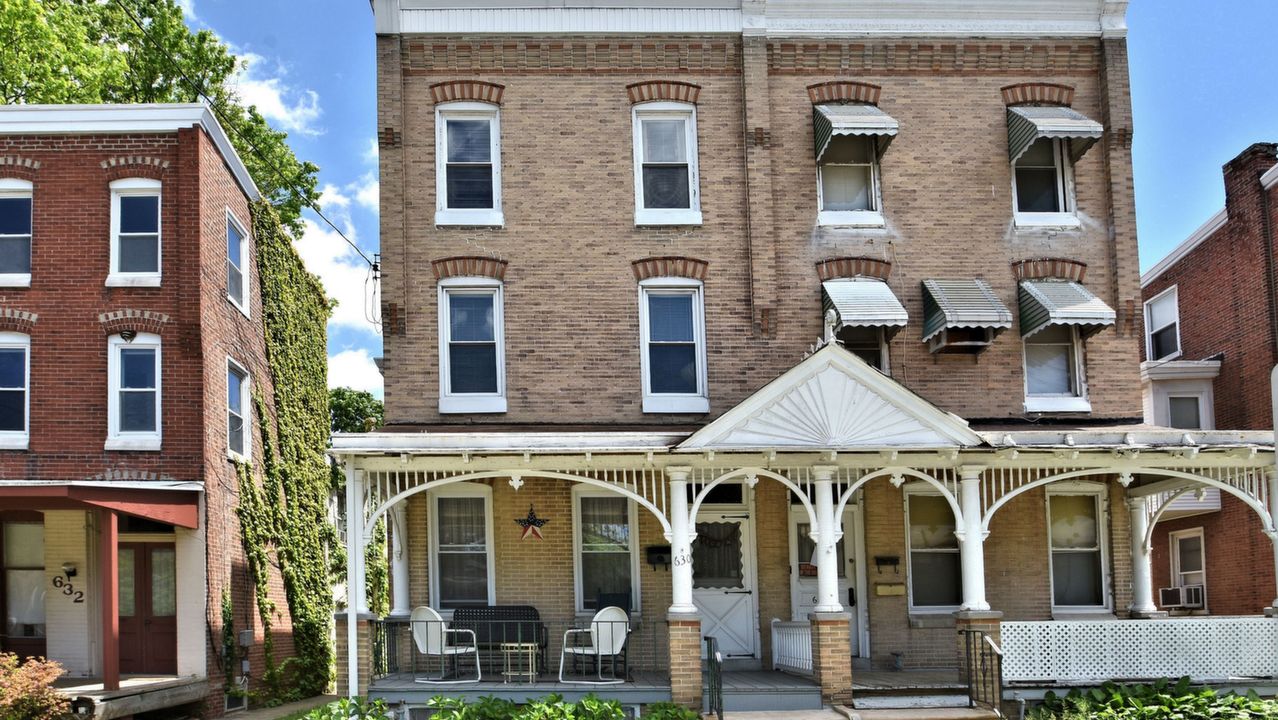 630 Stanbridge St, Norristown, PA, 19401 Scene 1