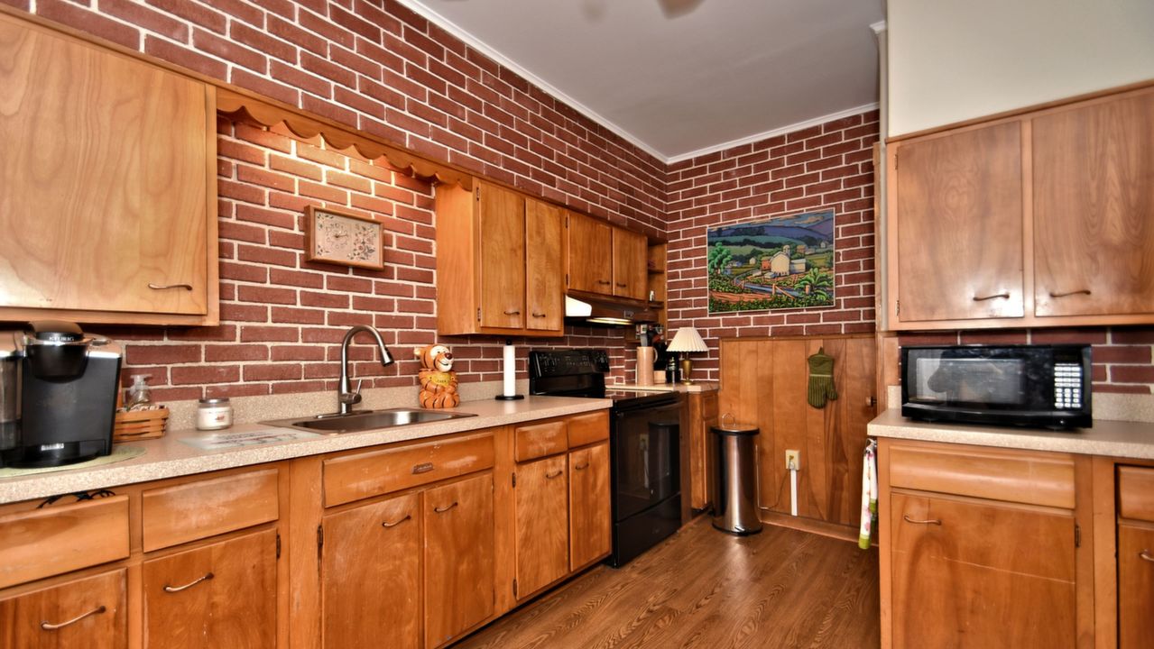 630 Stanbridge St, Norristown, PA, 19401 Scene 4