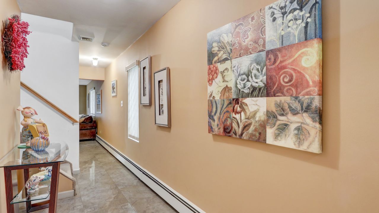 117 W Penn St, Long Beach, NY, 11561 Scene 4