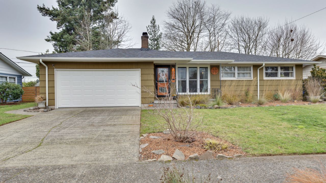 2005 SE 97th Avenue, Portland, OR, 97216 Scene 3