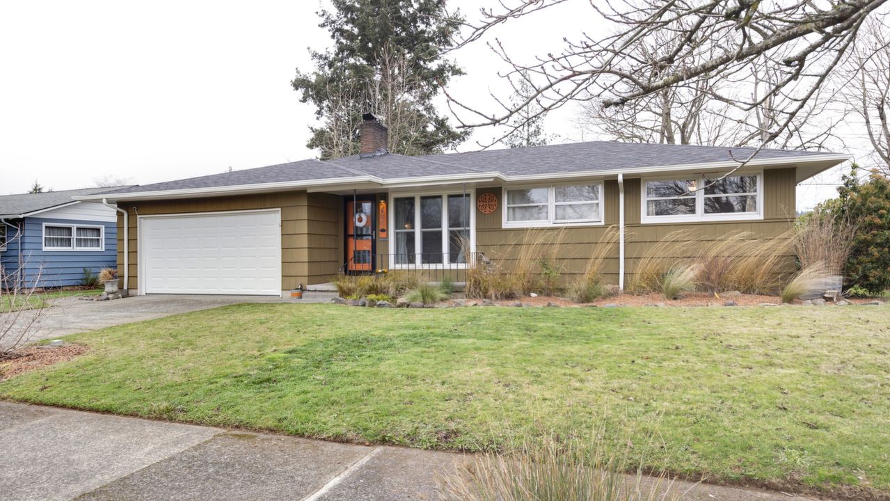 2005 SE 97th Avenue, Portland, OR, 97216 Scene 4