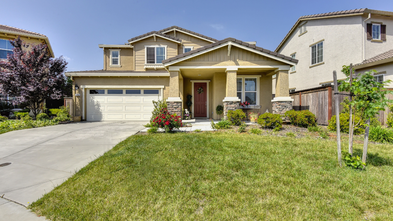 9892 Bluefin Way, Elk Grove, CA, 95757 Scene 3