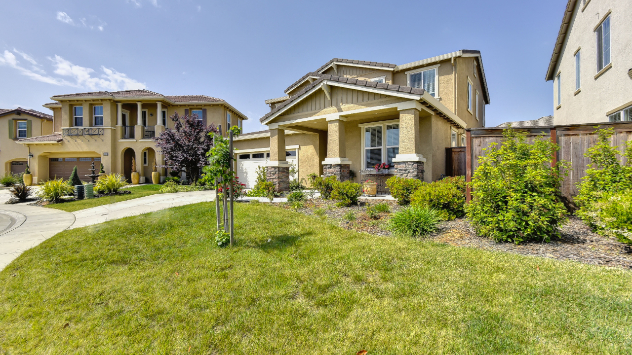 9892 Bluefin Way, Elk Grove, CA, 95757 Scene 4