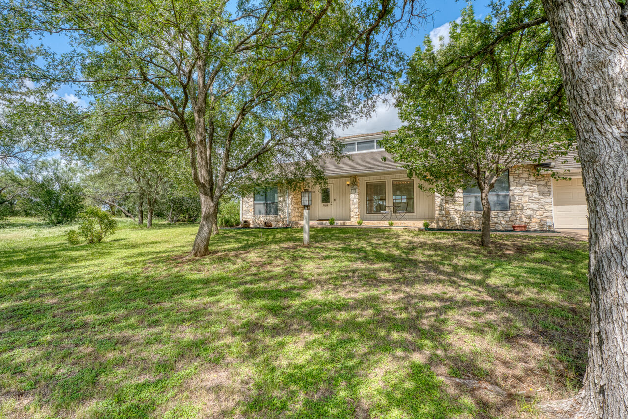 210-B Tee Off, Horseshoe Bay, TX, 78657 Scene 4