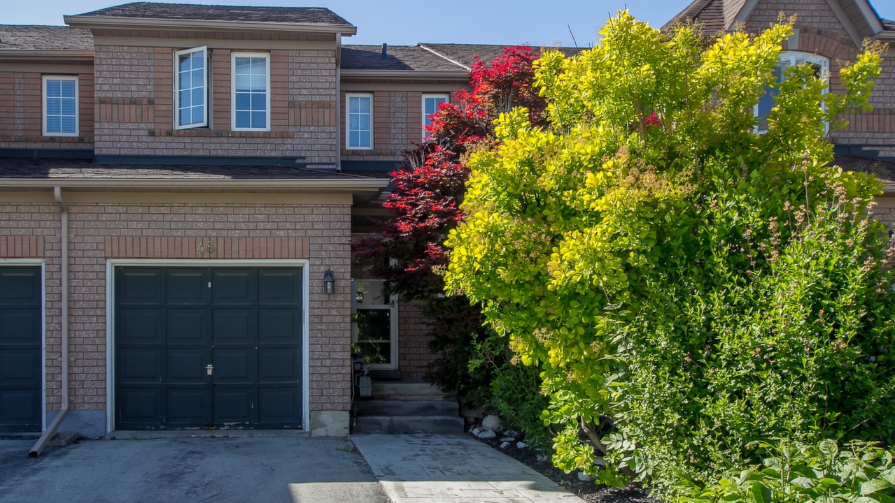 48 Sheardown Trail, Bolton, ON, L7E 2B6 Scene 1