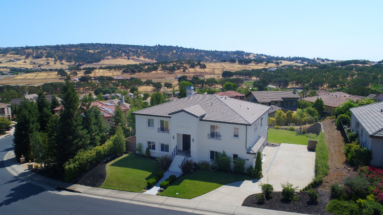 696 Misty Ridge Circle, Folsom, CA, 95630 Scene 2