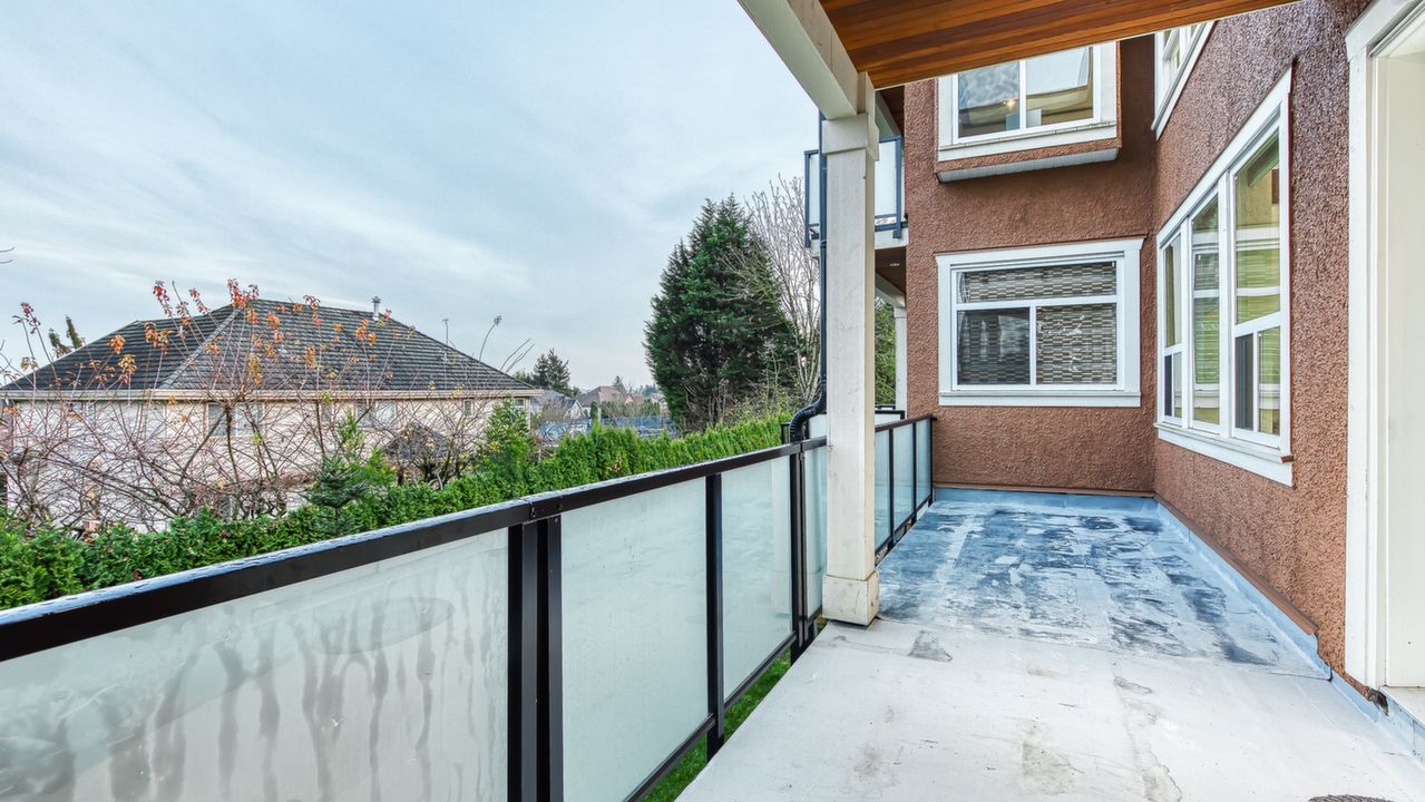 9292 162A St, Surrey, BC, V4N 2B8 Scene 4