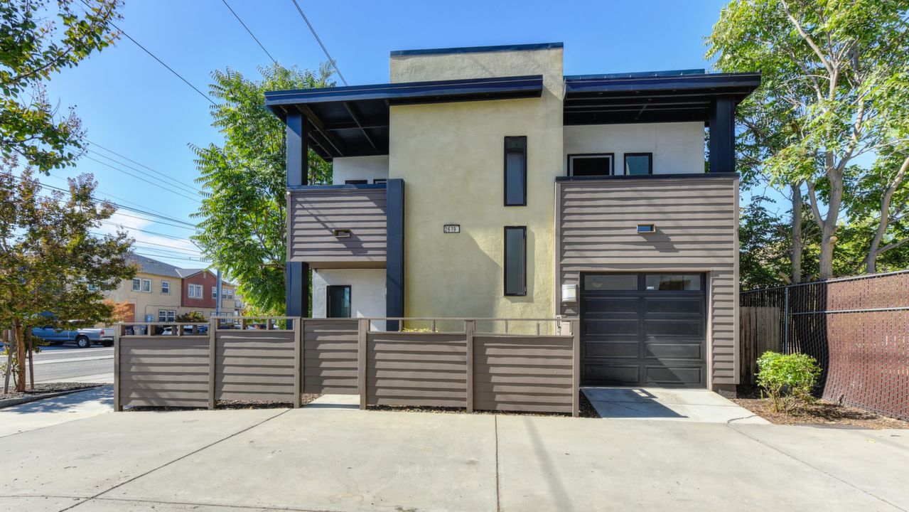 2619 R Street, Sacramento, CA, 95816 Scene 1