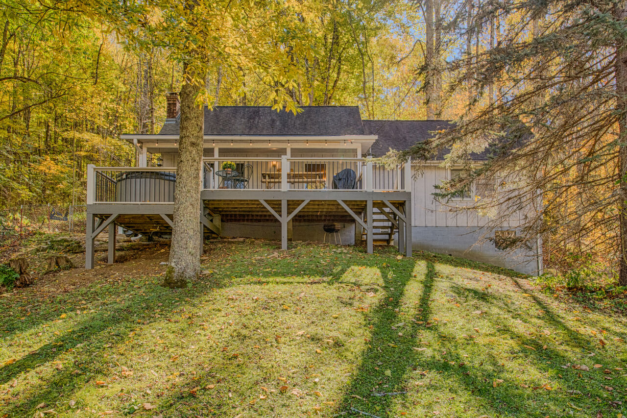 Rustic Charm Miner, Waynesville, NC, 28785 Scene 1