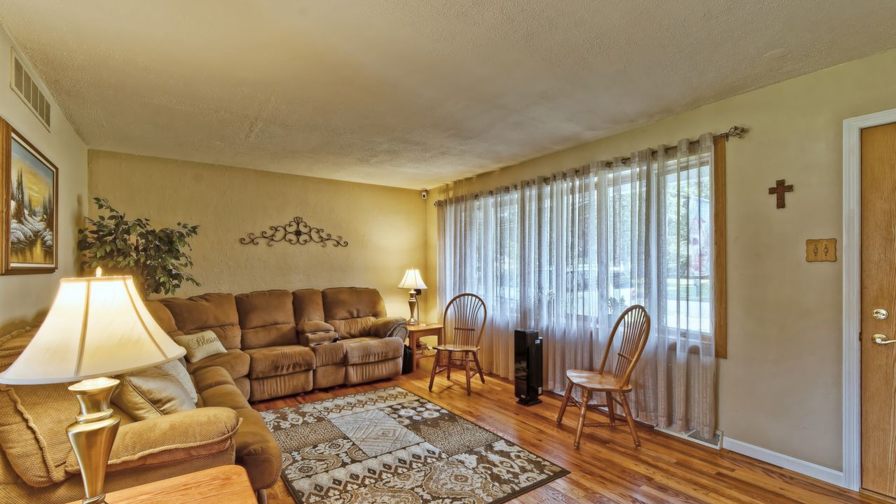 04_LivingRoom