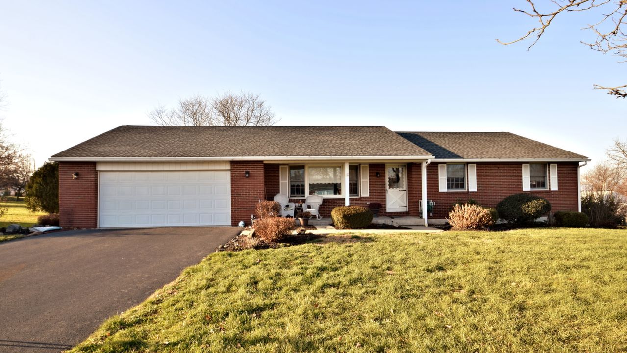 2905 Fede33ral Dr, Gilbertsville, PA, 19525 Scene 1