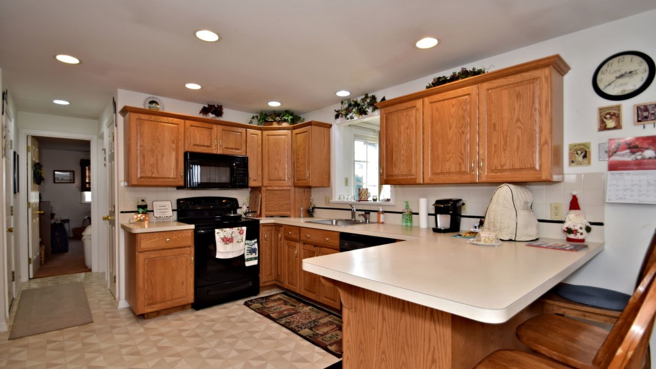 2905 Fede33ral Dr, Gilbertsville, PA, 19525 Scene 2