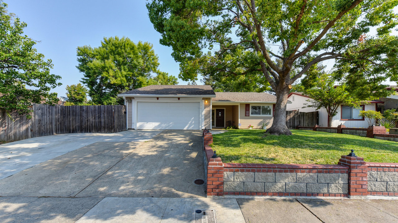 6694 Cougar Drive, Sacramento, CA, 95828 Scene 1