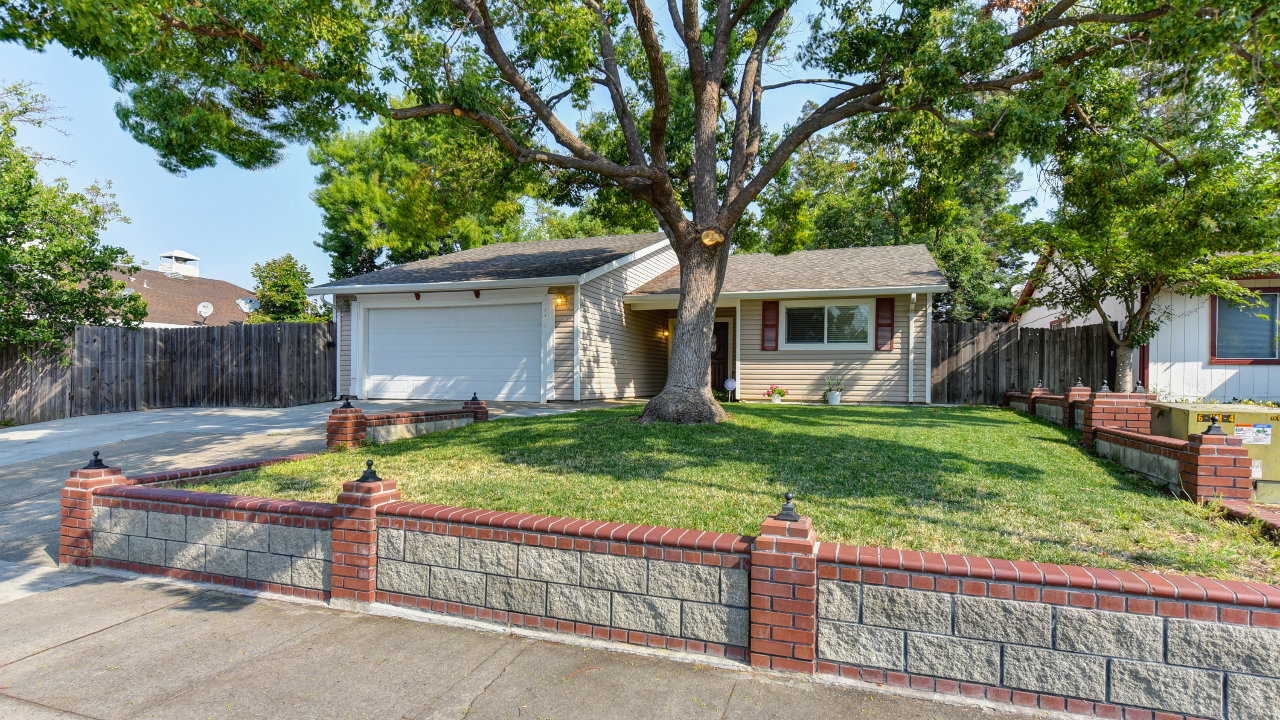 6694 Cougar Drive, Sacramento, CA, 95828 Scene 2