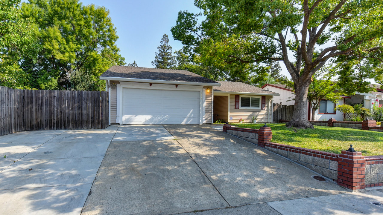 6694 Cougar Drive, Sacramento, CA, 95828 Scene 3