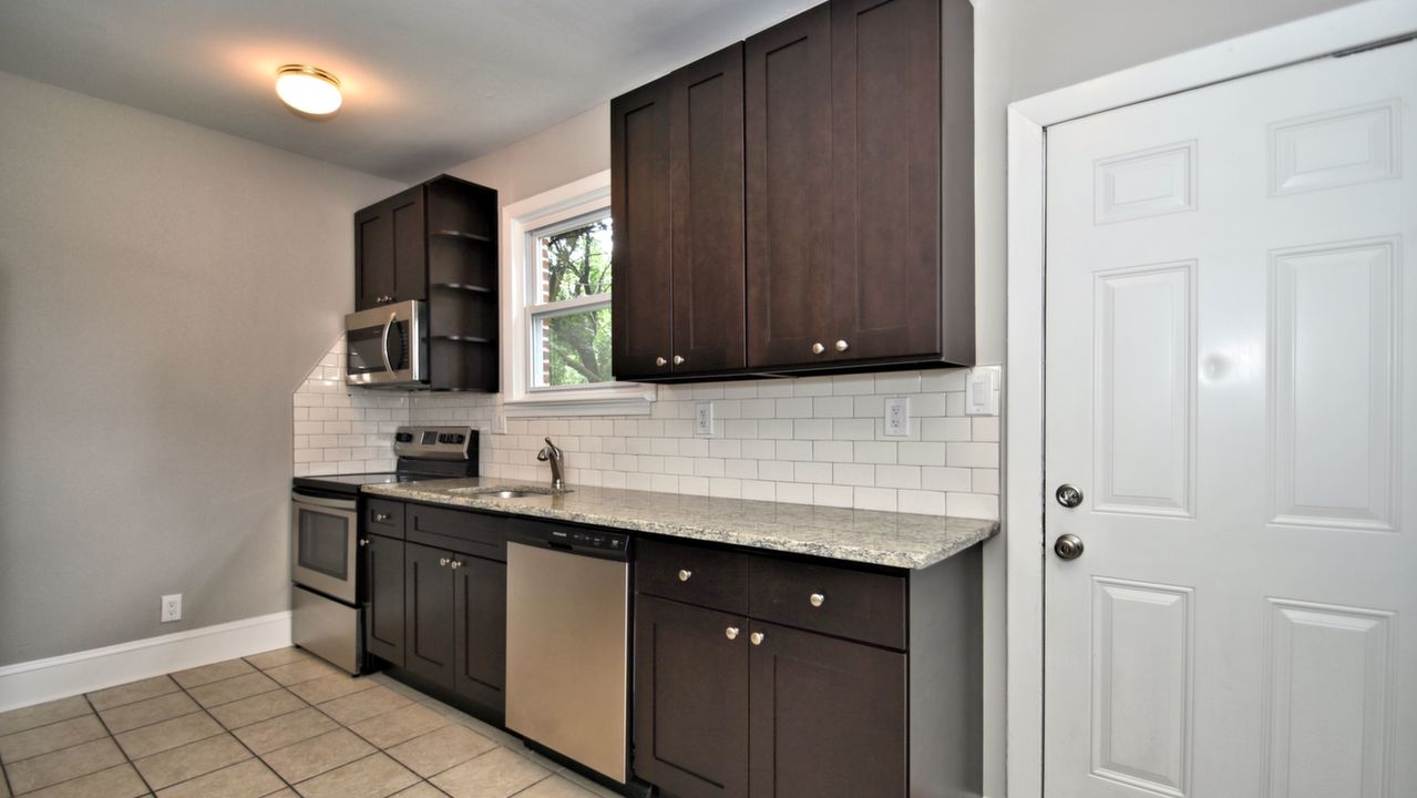 5936 Ridge Ave #3, Philadelphia, PA, 19128 Scene 2