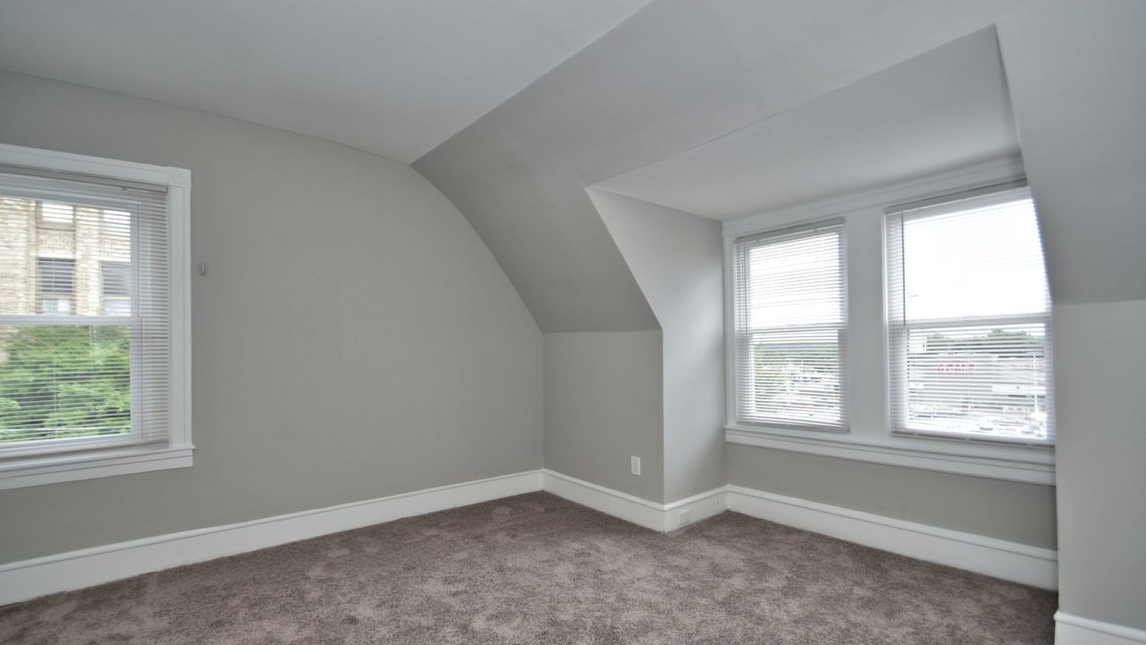 5936 Ridge Ave #3, Philadelphia, PA, 19128 Scene 4