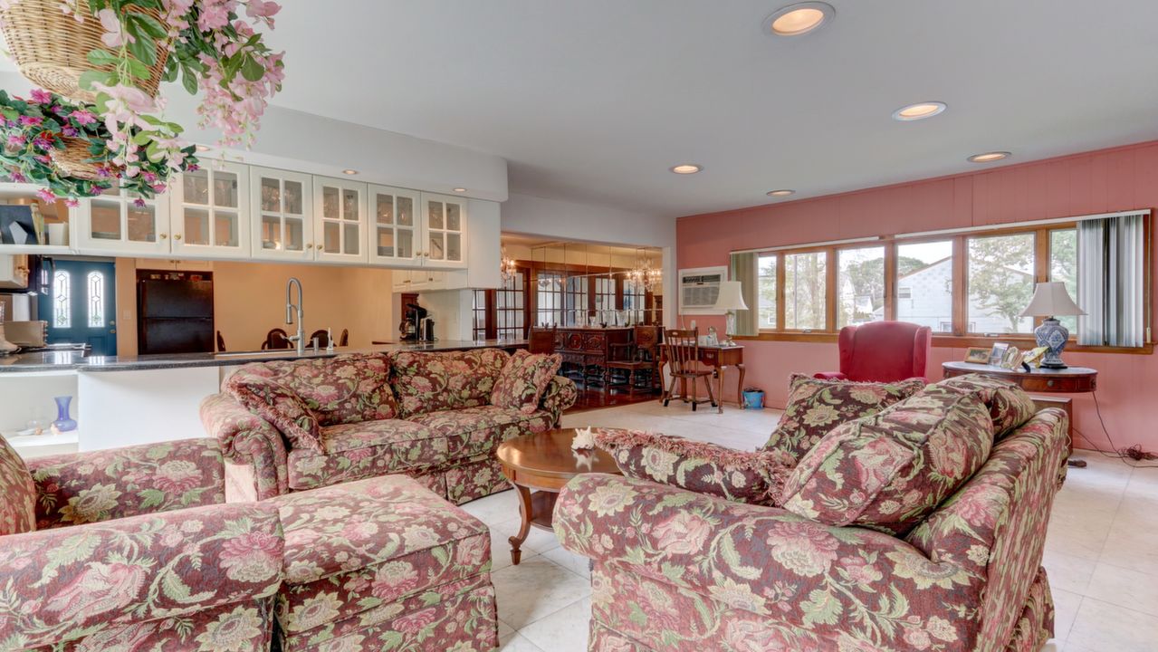 45 E Lexington Ave, Oceanside, NY, 11572 Scene 4