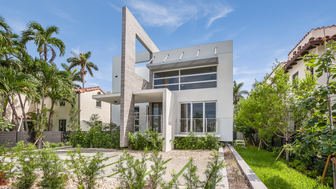 257-Palm-Ave-01