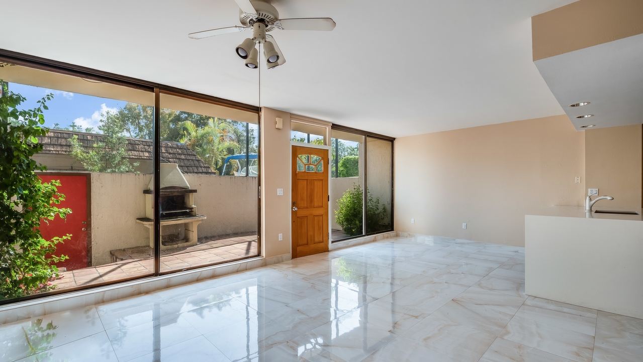 3192-Bird-Ave-#16-02