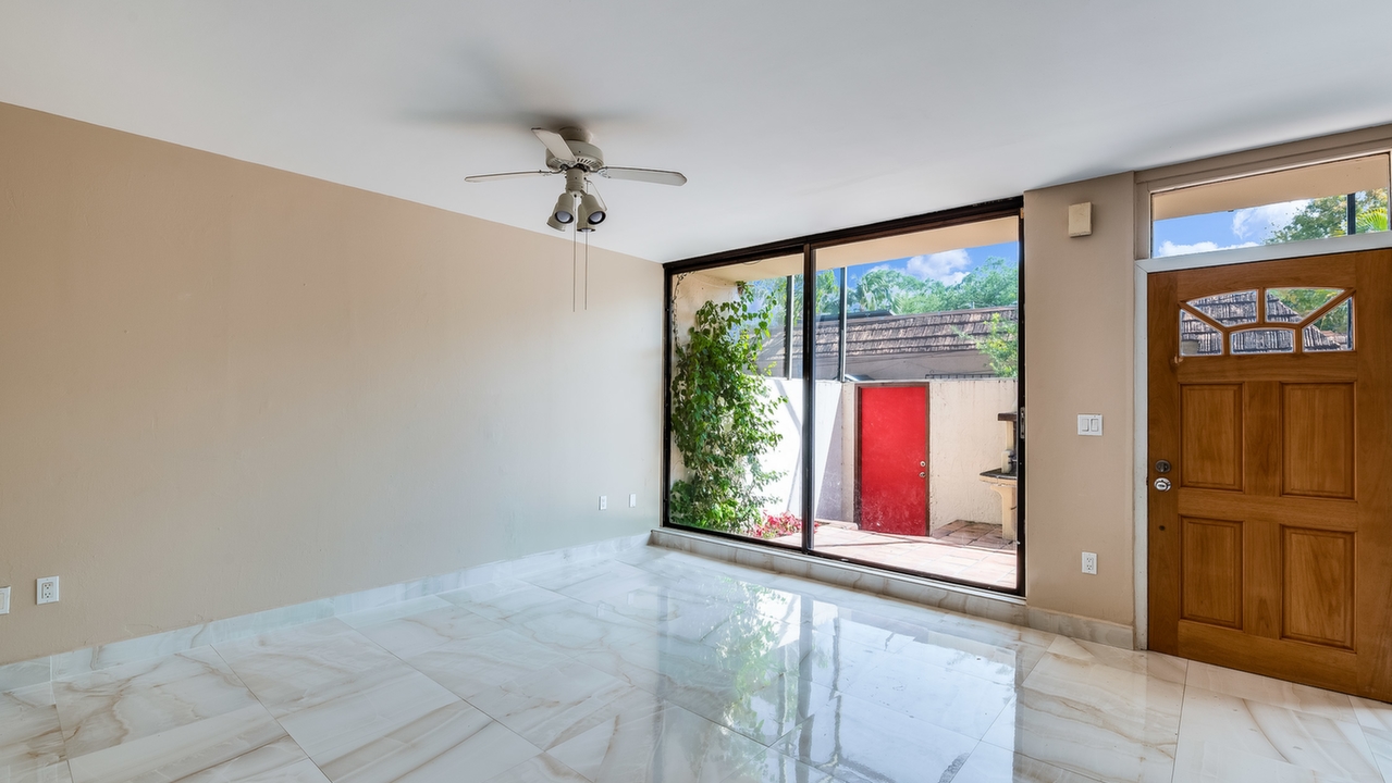 3192-Bird-Ave-#16-03