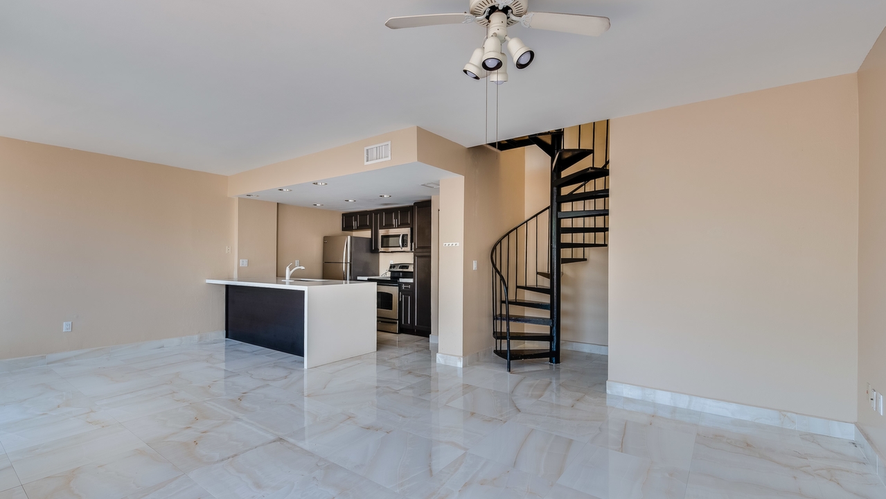 3192-Bird-Ave-#16-04