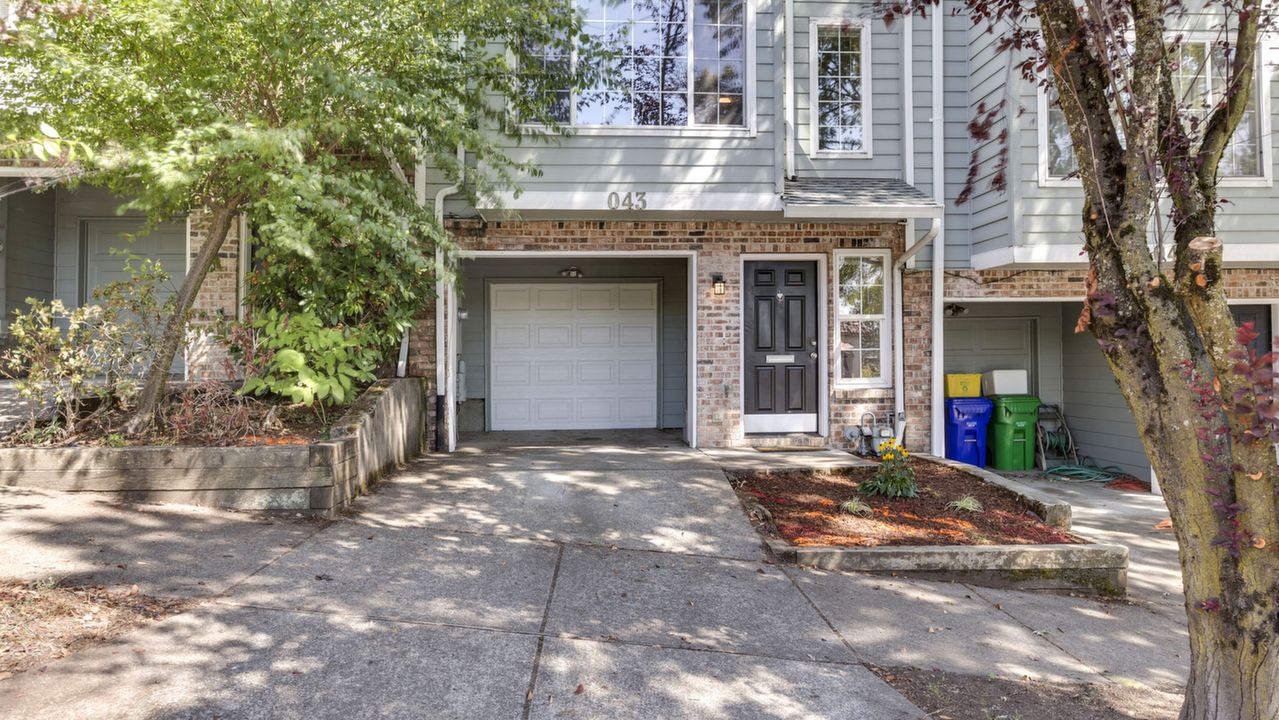 43 SW Mitchell St, Portland, OR, 97239 Scene 2