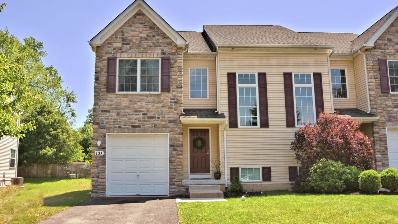 131 Sugarbush Dr, Perkasie, PA, 18944 Scene 1