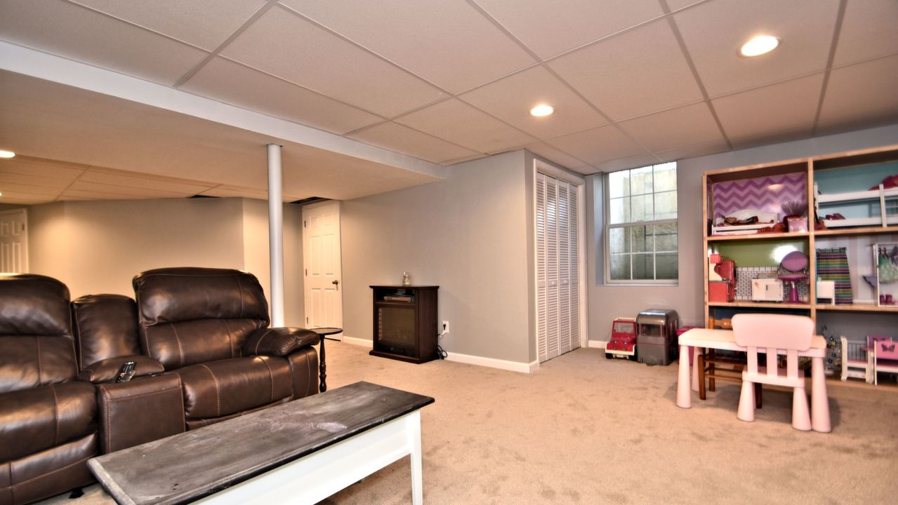 131 Sugarbush Dr, Perkasie, PA, 18944 Scene 4