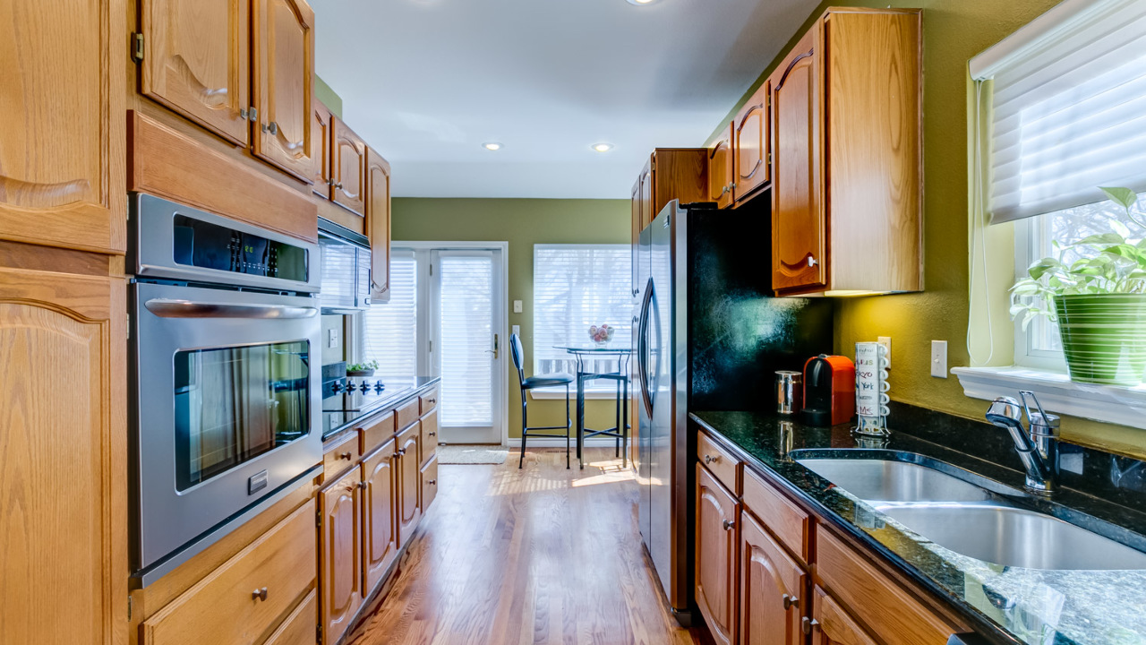 Eat In Kitchen